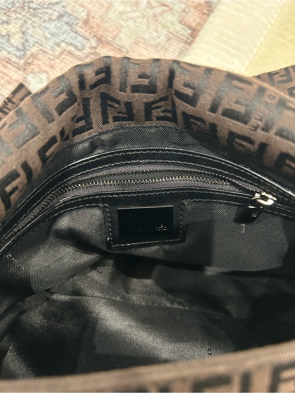 Fendi Baguette - Picture 5 of 6